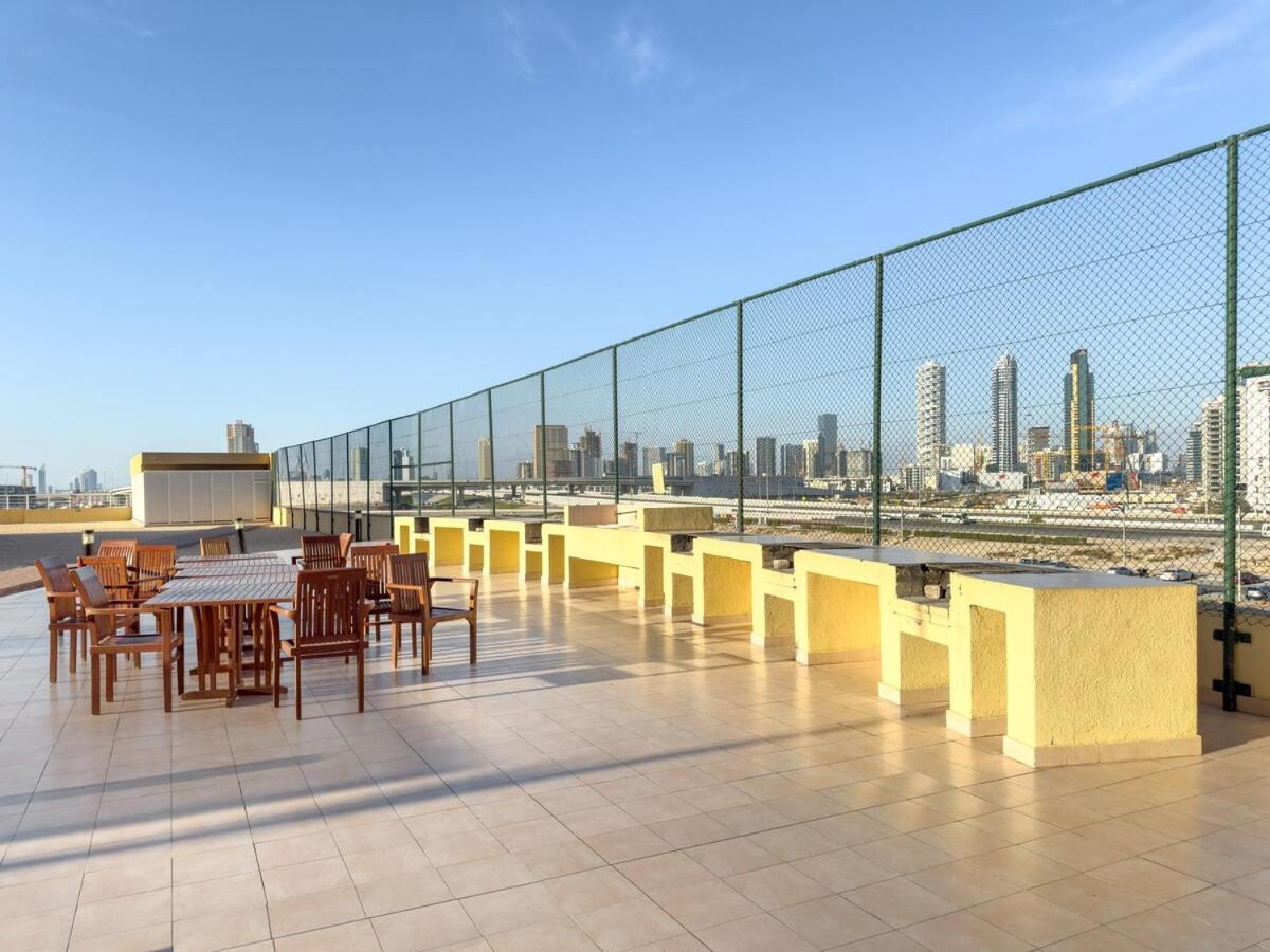 Classy 1br With View Pool Gym Free Parking * Dubai